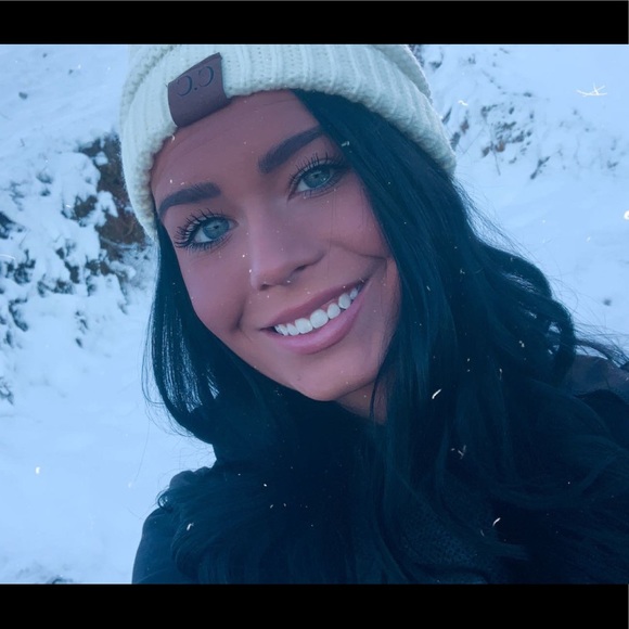 Meet your Posher, Alex - Picture 1 of 1